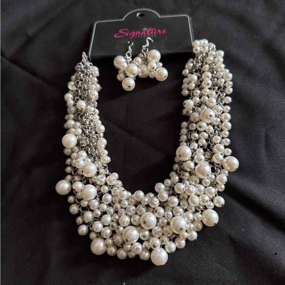 Signature White Pearl and Silver Necklace - Picture 1 of 4